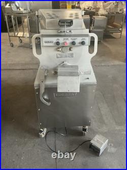 2020 Hobart MG2032 commercial Grinder mixer chopper Meat butcher shop 200# C