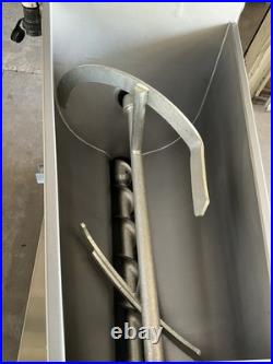 2020 Hobart MG2032 commercial Grinder mixer chopper Meat butcher shop 200# beef