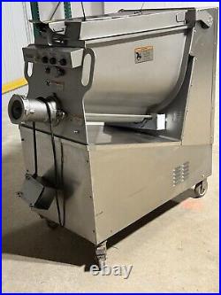 HOBART MEAT MIXER GRINDER MACHINE MODEL 1532 vol 230 3 PH Working In order