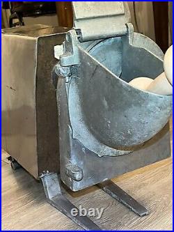 HOBART Meat GRINDER Commercial 1.5hp 1750rpm Pelican Head hub WORKS PD70 74lbs