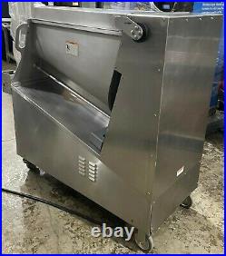 Hobart 2017 MG2032 Meat Mixer Grinder withFoot Switch