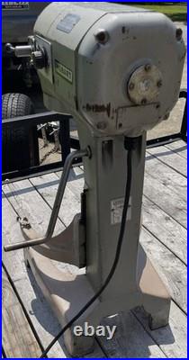 Hobart A200 mixer 20 qt with grinder attachment Used