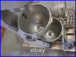 Hobart D-300 Mixer with 3 Bowls Hook 2 Whips 2 Paddles Pelican Head & Meat Grinder