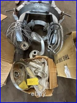 Hobart H600 Commercial Floor Mixer 4-Speed with Bowl & Attachments