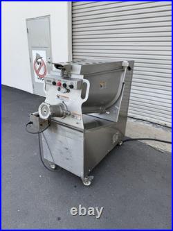 Hobart MG1532 150 Pound Meat Mixer Grinder #32 8.5HP