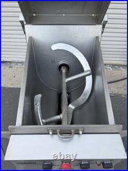 Hobart MG1532 150 Pound Meat Mixer Grinder #32 8.5HP