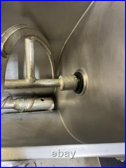 Hobart MG1532-1 150 lbs. #32 Electric Meat Mixer / Grinder 208V, 3 Phase