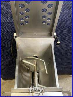 Hobart MG1532-1 150 lbs. #32 Electric Meat Mixer / Grinder 208V, 3 Phase