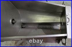 Hobart MG1532 # 32 Meat Mixer / Grinder with Air-Drive Foot Switch