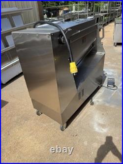 Hobart MG2032 Commercial meat grinder mixer 200# Beef Butcher #32 grinder head