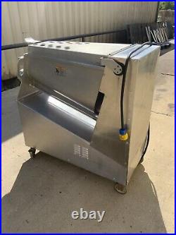Hobart MG2032 commercial meat grinder mixer #32 Hub 200# capacity Butcher Shop C