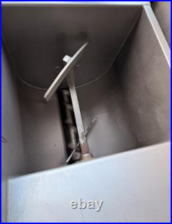 Hobart Meat Grinder/Mixer 4246HD 8.5HP 208V 3Ph With Foot Pedal