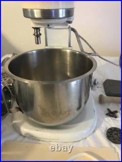 KitchenAid Model K5-A H Duty Lift bowl, Wisk, Meat grinder, Dough, Shreder pastr