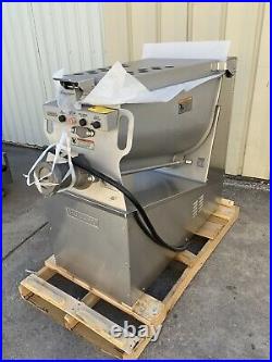 New Hobart MG2032 commercial meat grinder mixer #32 200# capacity Butcher B
