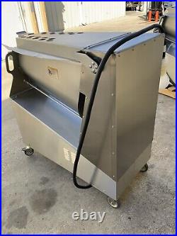 New Hobart MG2032 commercial meat grinder mixer #32 200# capacity Butcher C
