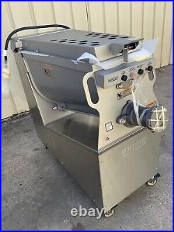 New Hobart MG2032 commercial meat grinder mixer #32 200# capacity Butcher C
