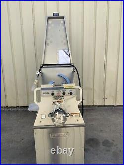 New Hobart MG2032 commercial meat grinder mixer #32 200# capacity Butcher C